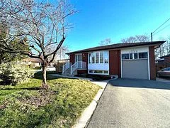 3527 The Credit Woodlands Basement, Mississauga, ON L5C 2K7