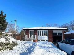 3527 The Credit Woodlands Upper, Mississauga, ON L5C 2K7