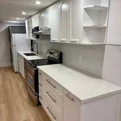 2513 Benedet Drive, Mississauga, ON L5J 4H5