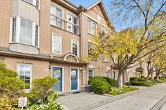 210 Manitoba Street 11, Toronto W06, ON M8Y 4G7