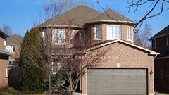 2413 East Gate Crescent, Oakville, ON L6H 6L1