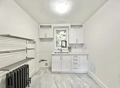 15 Stavebank Road N 6, Mississauga, ON L5G 2T2