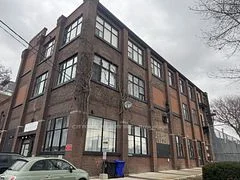 345 Sorauren Avenue, Toronto W01, ON M6R 2G5