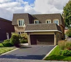 3099 Golden Orchard Drive BSMNT, Mississauga, ON L4X 2T9