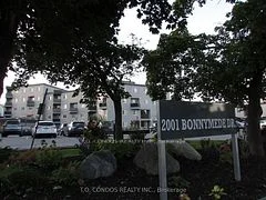 2001 Bonnymede Drive 213, Mississauga, ON L5J 4H8