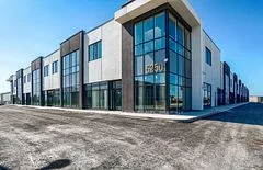 5260 Solar Drive 12, Mississauga, ON L4W 5E1