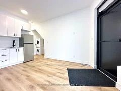 1630 Weston Road 1, Toronto W04, On M9n 1t9