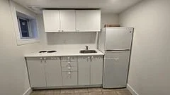 3661 Lakeshore Boulevard W Lower 4, Toronto W06, ON M8W 1P7