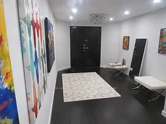 2045 Lake Shore Boulevard W 3305, Toronto W06, On M8v 2z6