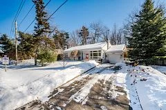 1384 Rometown Drive, Mississauga, ON L5E 2T4
