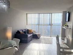 25 Trailwood Drive 1802, Mississauga, On L4z 3k9