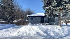 4 Keats Avenue Main, Halton Hills, ON L7G 1T4