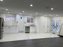 7287 Dellaport Drive, Mississauga, On L4t 2y4