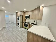 783 Dovercourt Road B (Main), Toronto W02, ON M6H 2X1