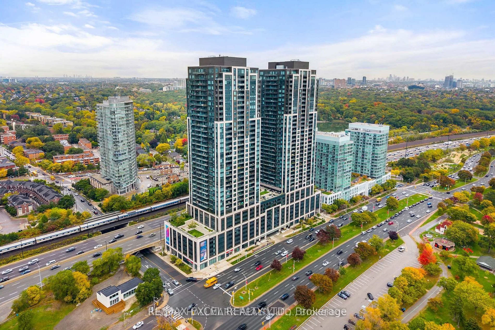 1928 Lake Shore Boulevard W 3807, Toronto W01, ON M6S 1A1