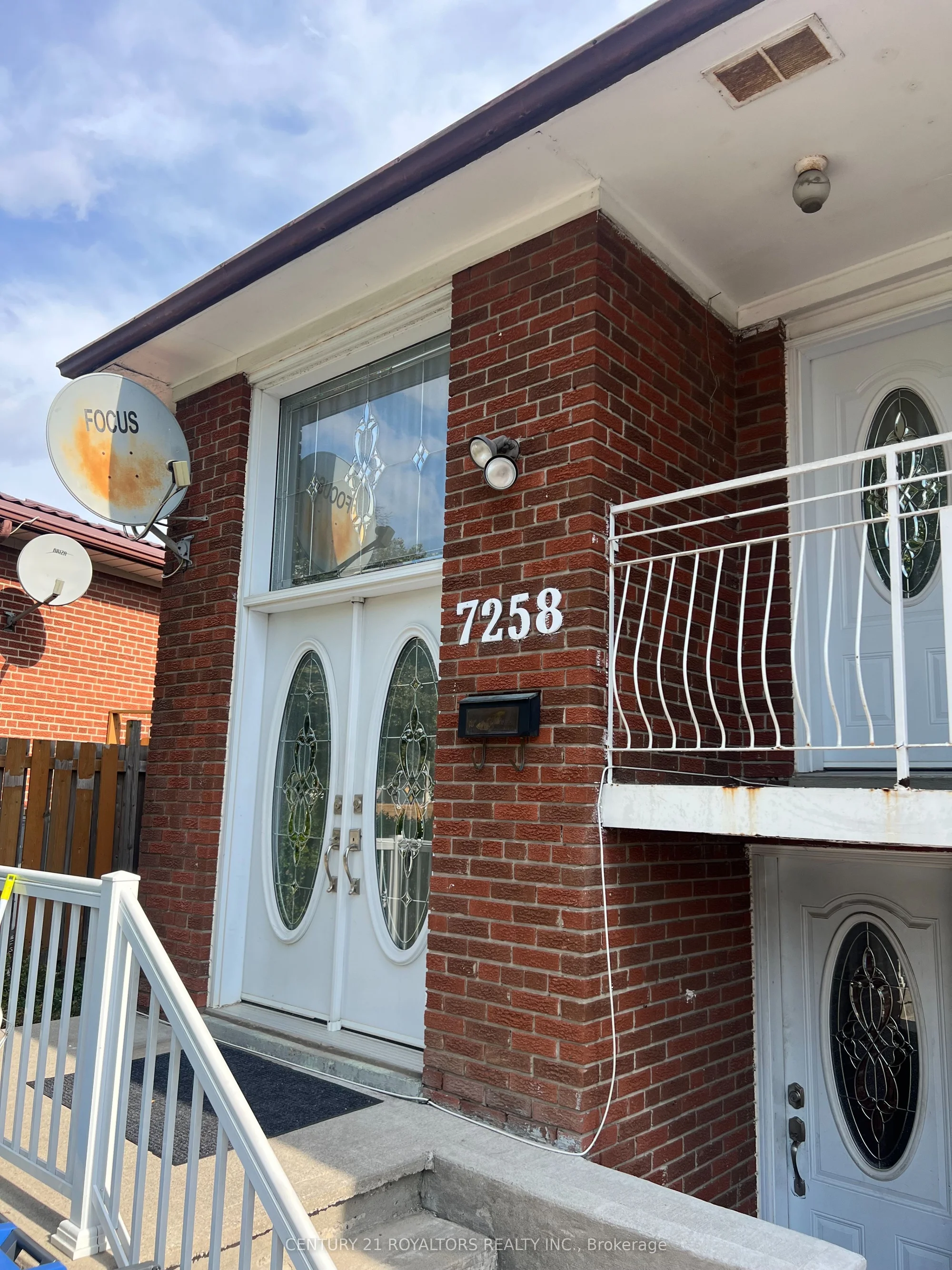 7242 Sills Road, Mississauga, ON L4T 2K1