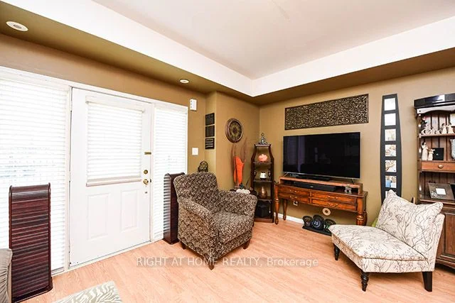 3046 Eglinton Avenue W 56, Mississauga, ON L5M 8E4