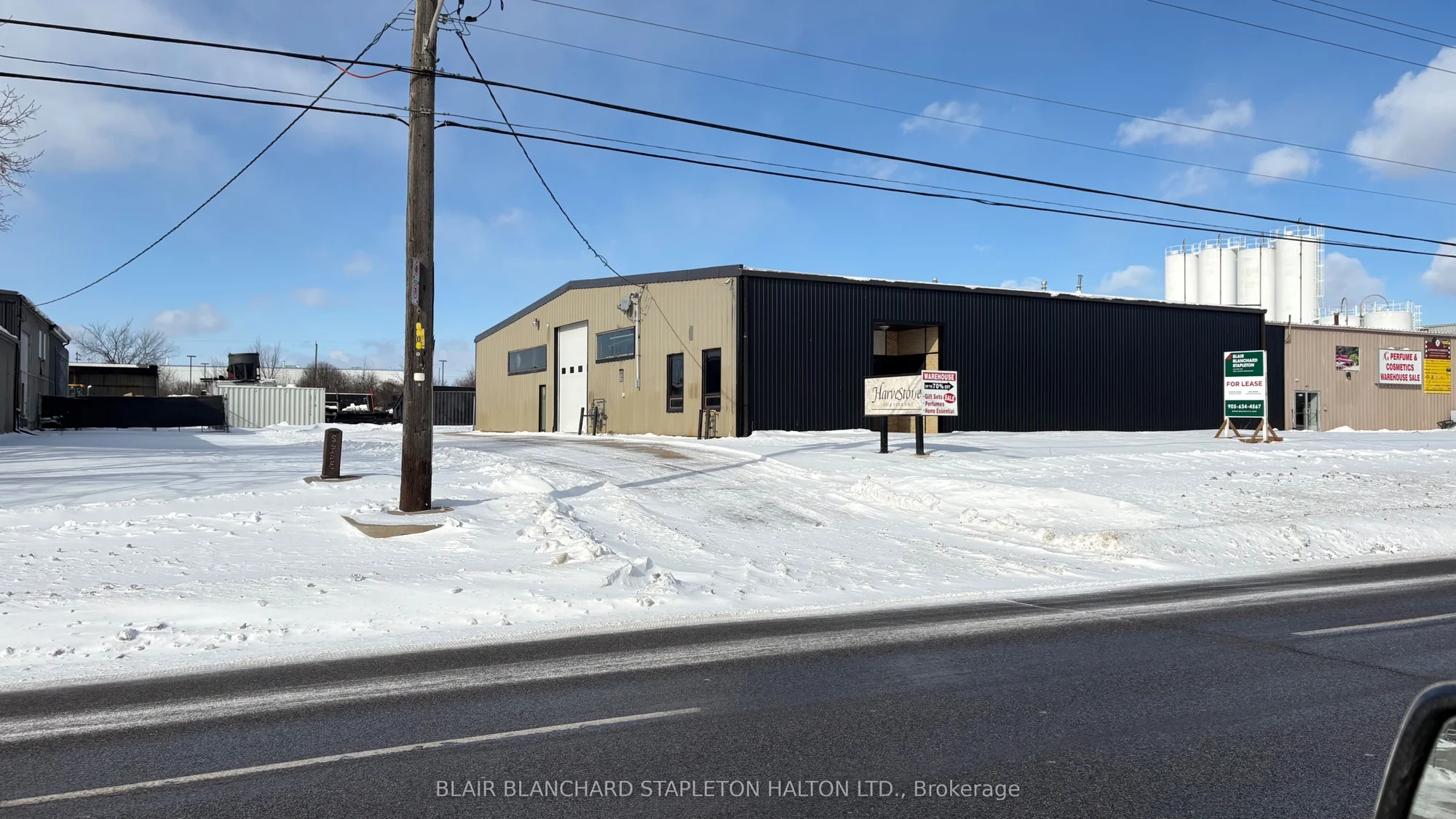 4057 Fairview Street 1, Burlington, On L7l 2a4