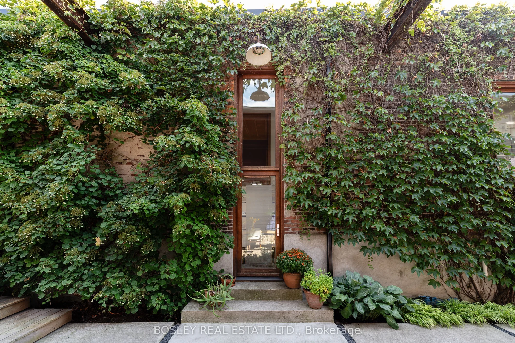 67 Elm Grove Avenue rear, Toronto W01, ON M6K 2J2