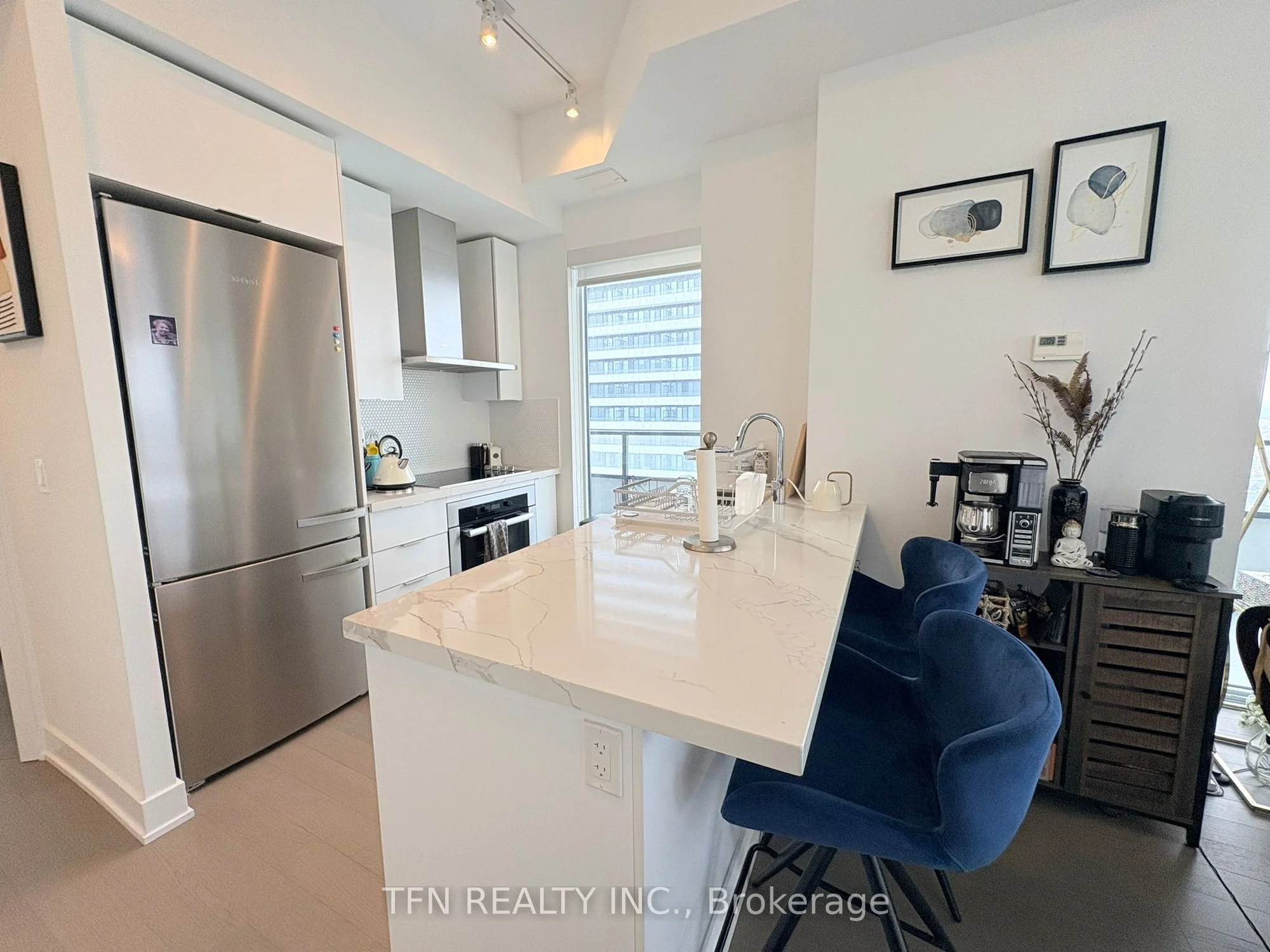 20 Shore Breeze Drive 4703, Toronto W06, On M8v 0c7