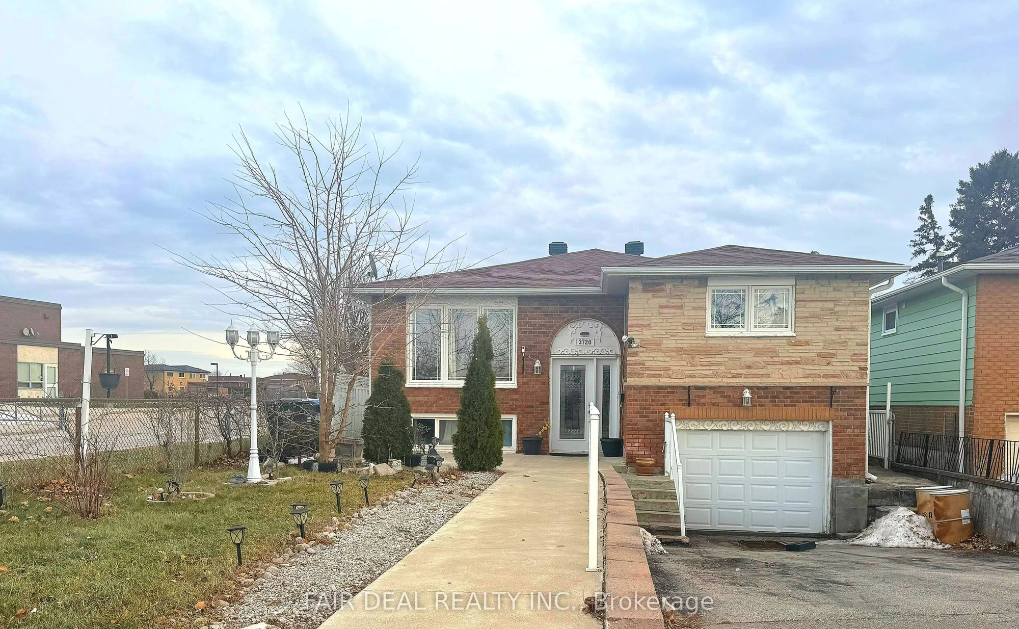 3720 Brandon Gate Drive, Mississauga, On L4t 3m8