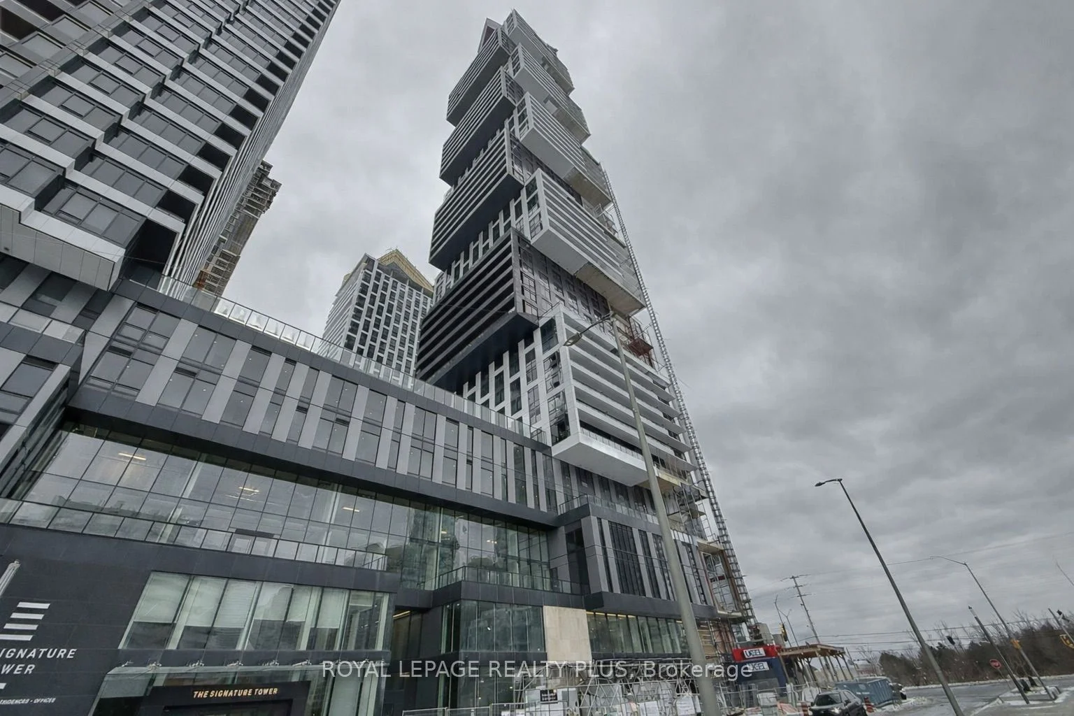 4015 The Exchange 4411, Mississauga, ON L5B 0N9