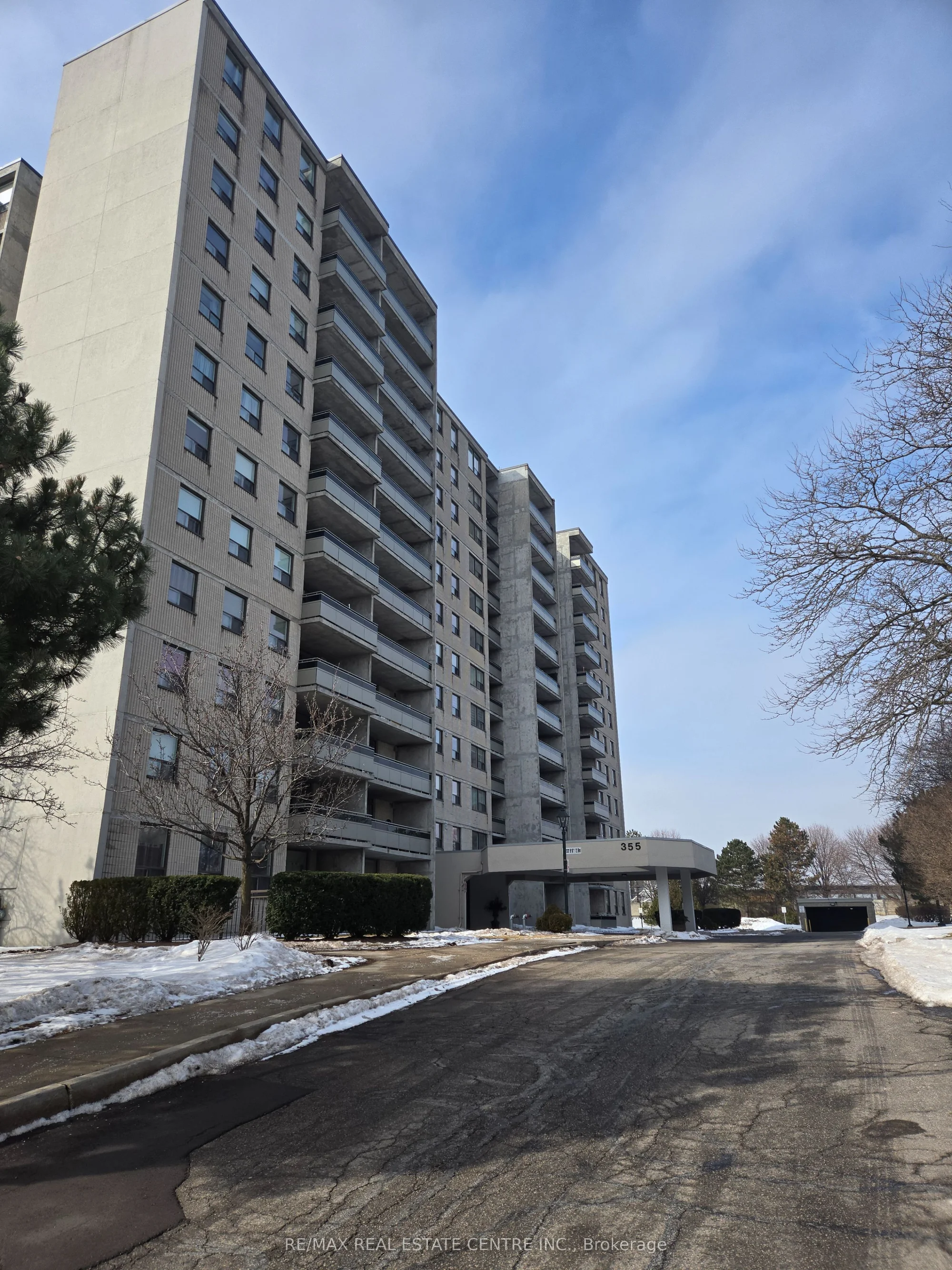 355 Rathburn Road E 704, Mississauga, ON L4Z 1H4