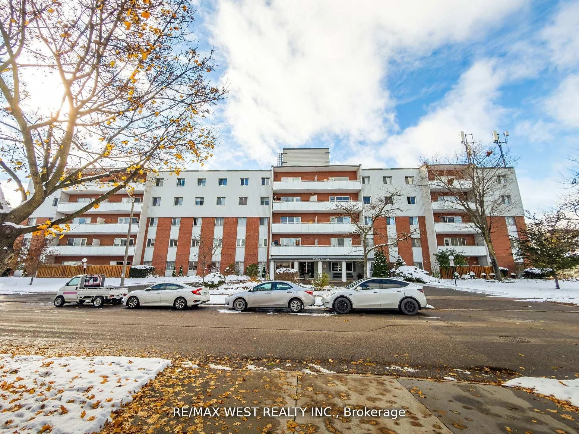 Condo Apartment in Mississauga