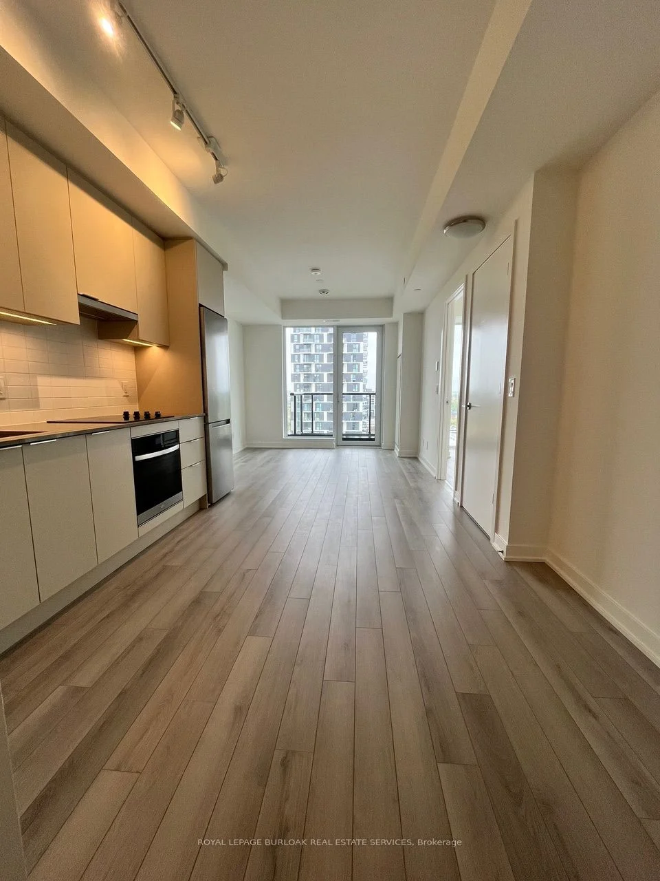 3079 Trafalgar Road 1406, Oakville, ON L6H 8C5
