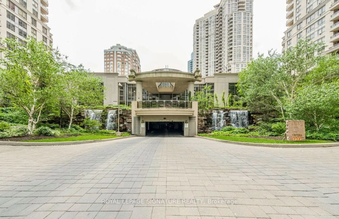 3888 Duke of York Boulevard 931, Mississauga, ON L5B 4P5