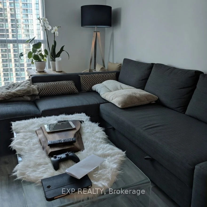 205 Sherway Gardens Road 1711, Toronto W08, ON M9C 0A5