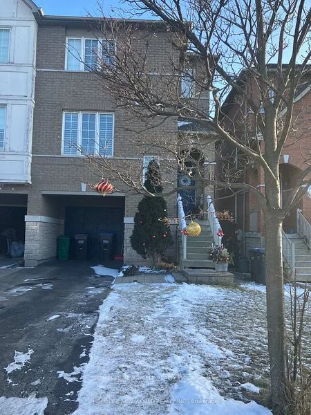 Condo Townhouse in Mississauga