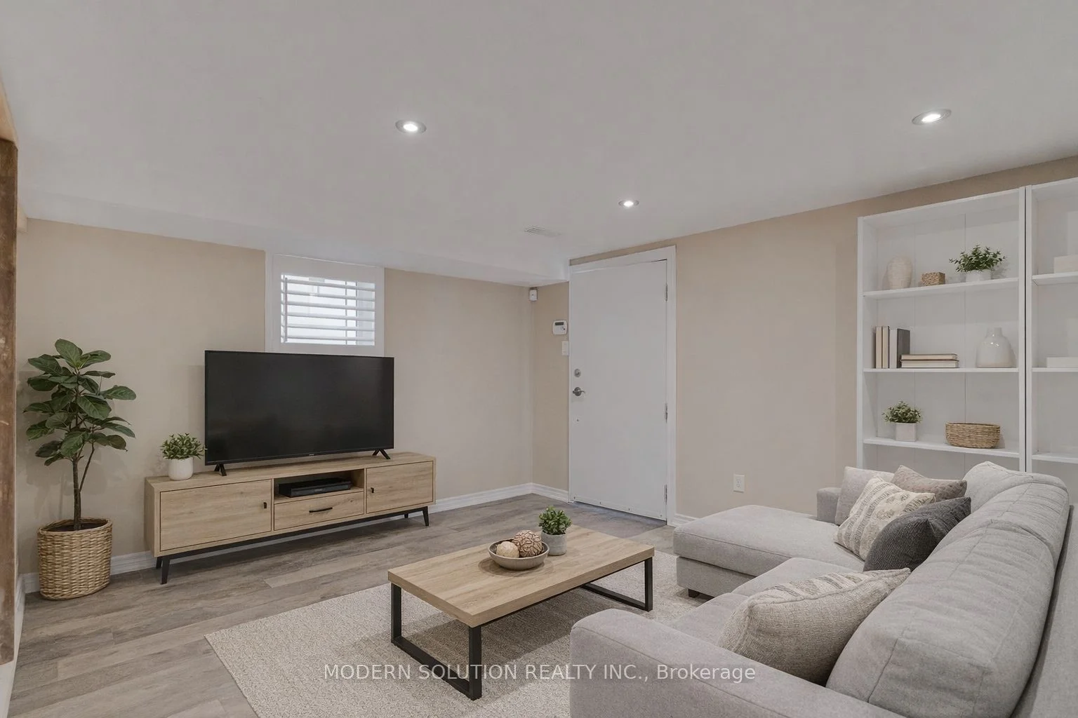 246 Prescott Avenue Lower, Toronto W03, On M6n 3h1