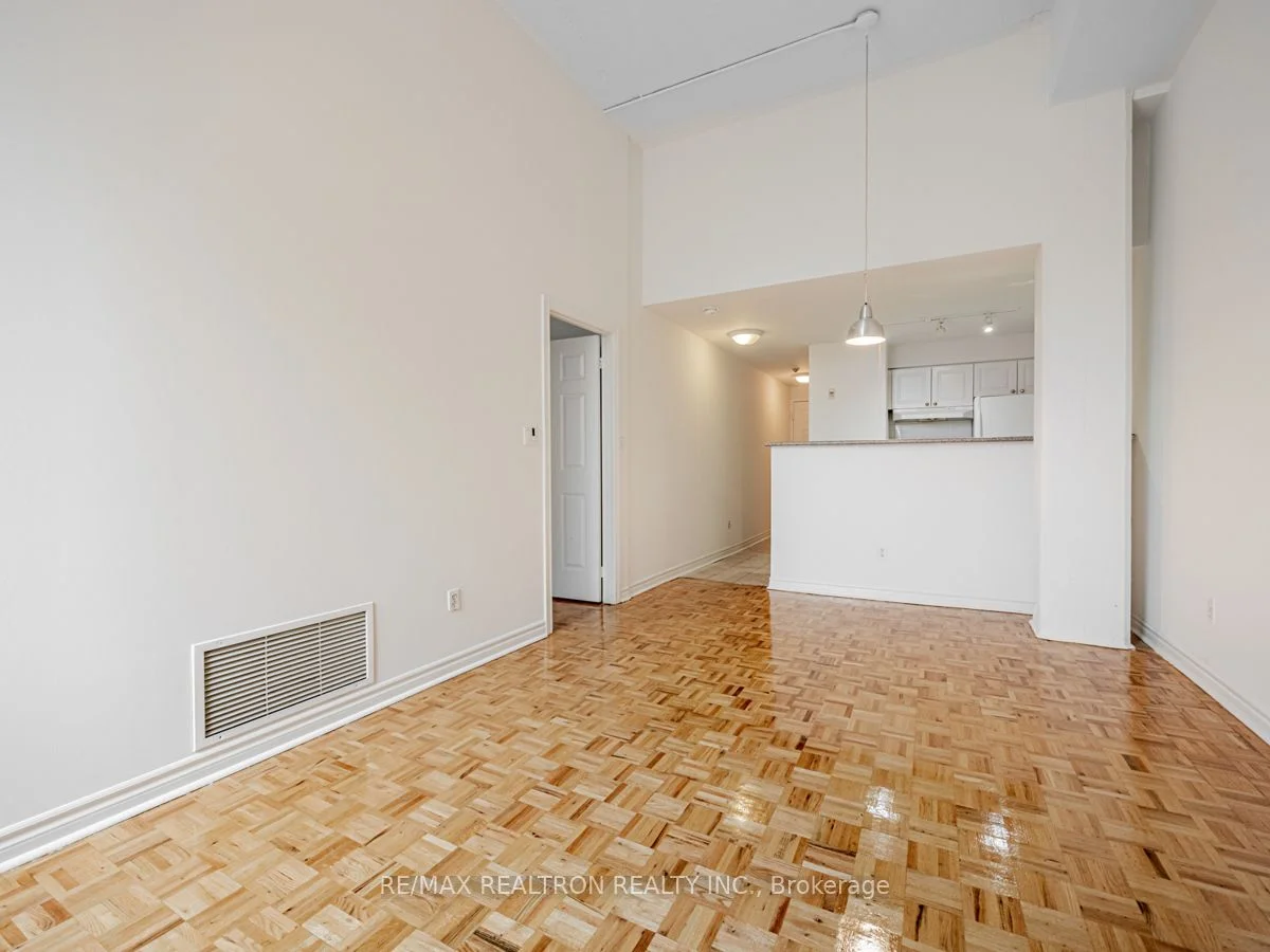 1401 Dupont Street 232, Toronto W02, On M6h 4j7