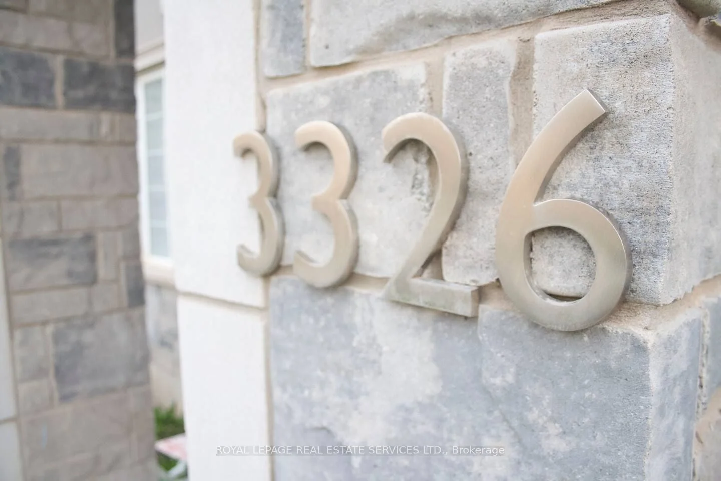 3326 Carding Mill (M Flr) Trail Main Floor, Oakville, ON L6M 1R7