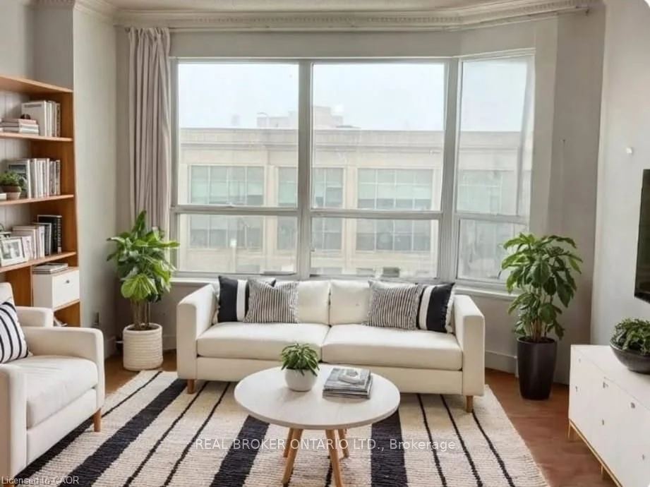25 Kingsbridge Garden Circle 317, Mississauga, ON L5R 4B1