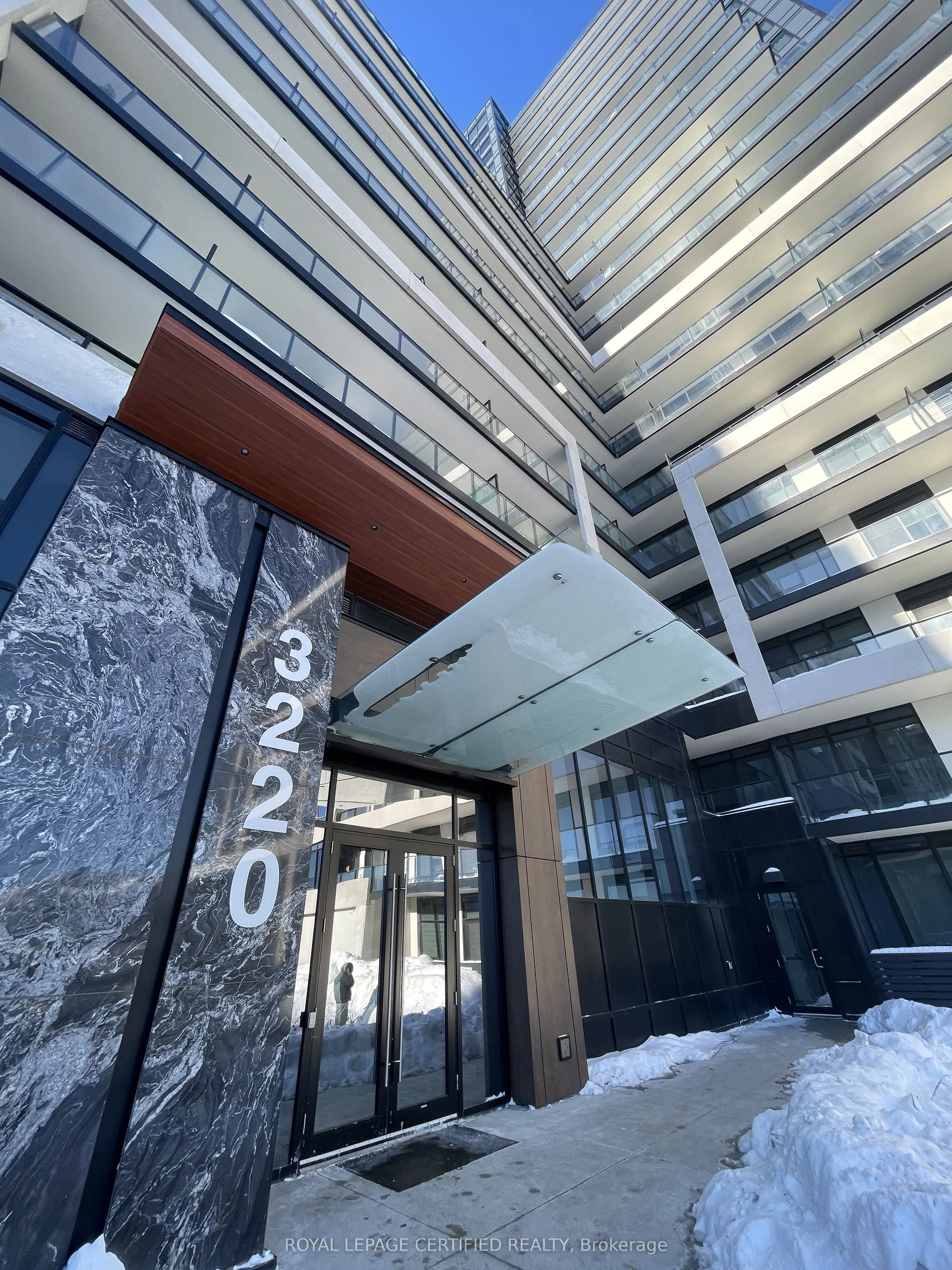 3220 William Colston Avenue 1706, Oakville, On L6h 7x9