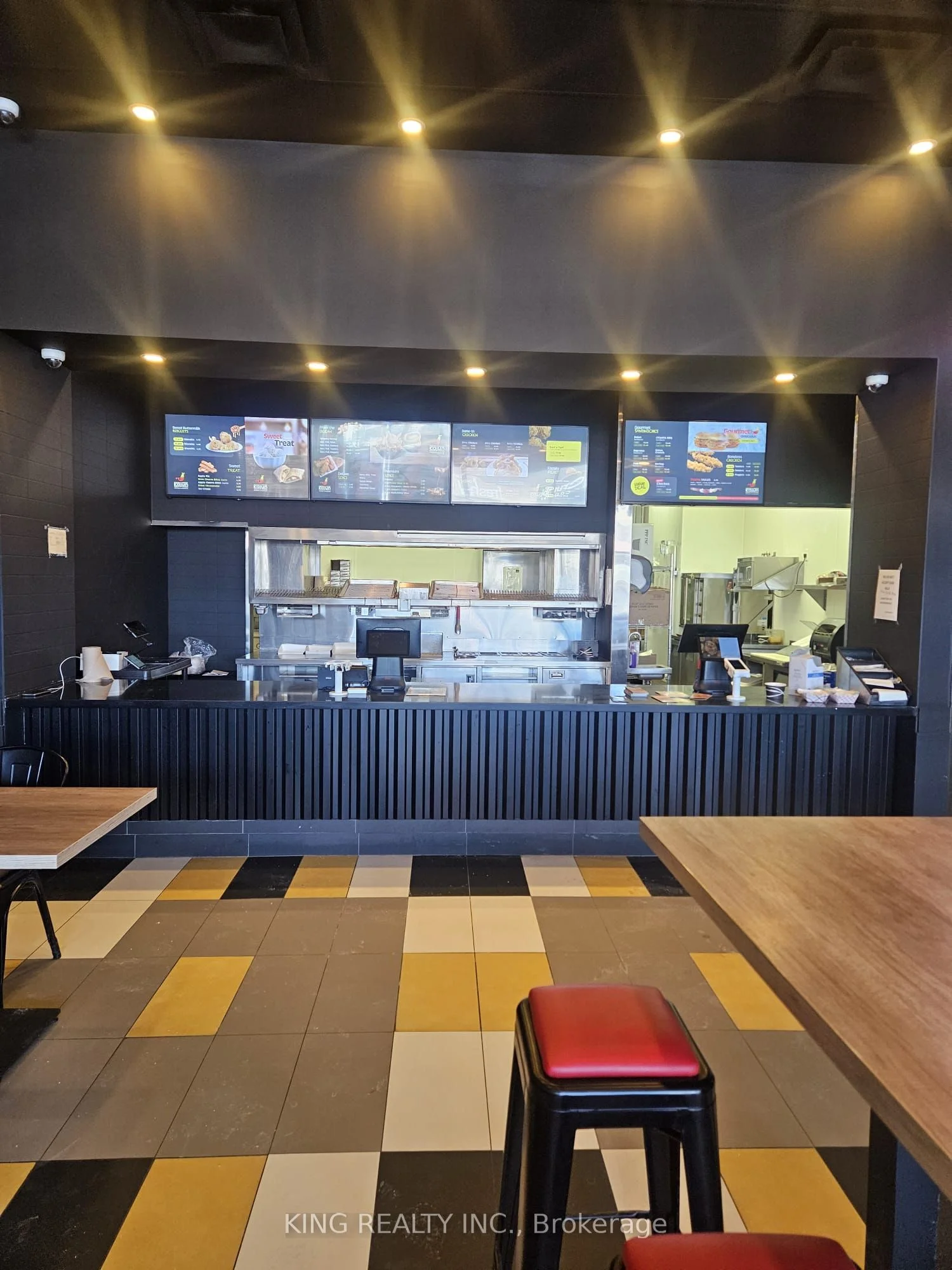 1476 Dundas Street E 3, Mississauga, ON L4X 1L4