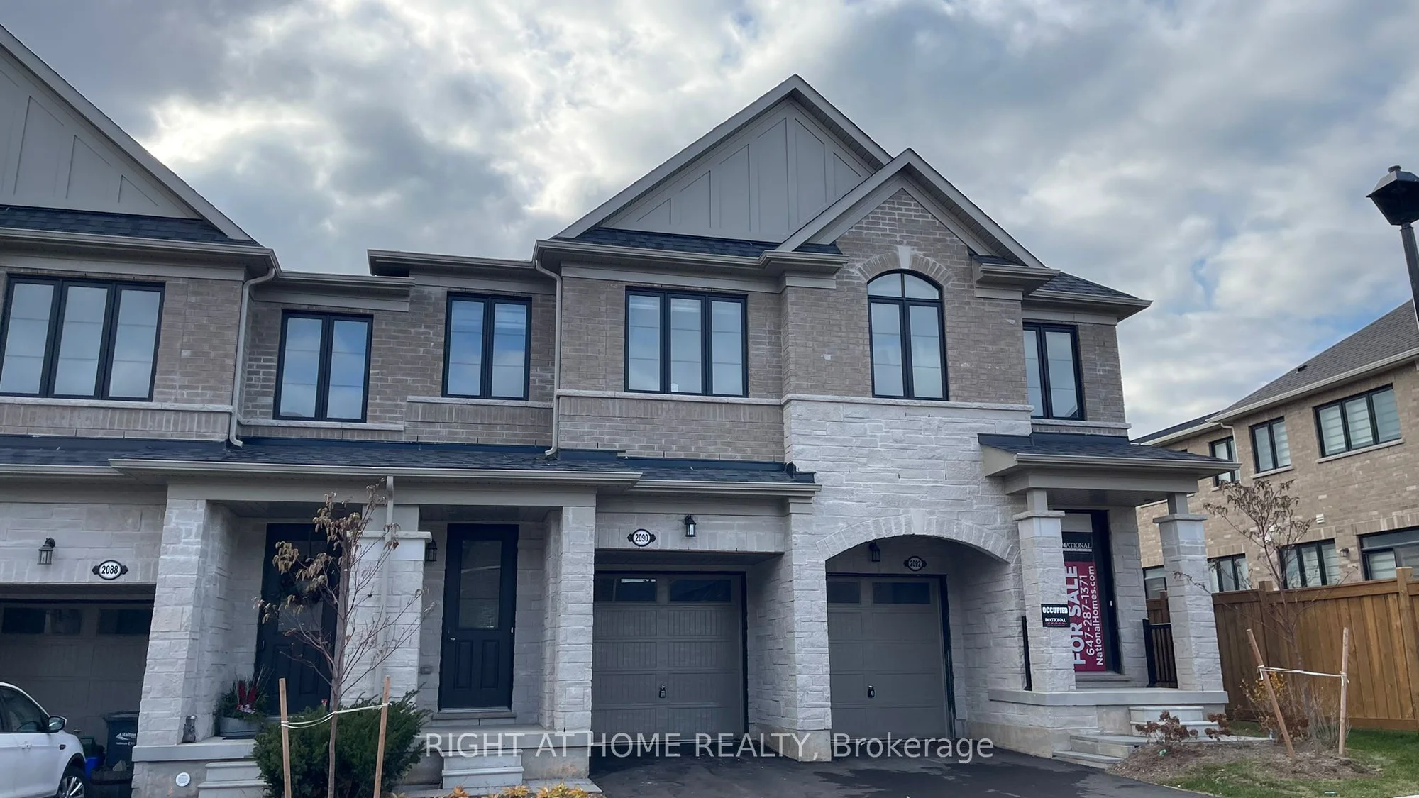 2090 Coppenwood Common, Burlington, ON L7P 0V8