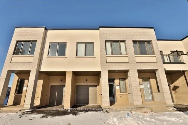 205 Fowley Drive, Oakville, ON L6H 0P4