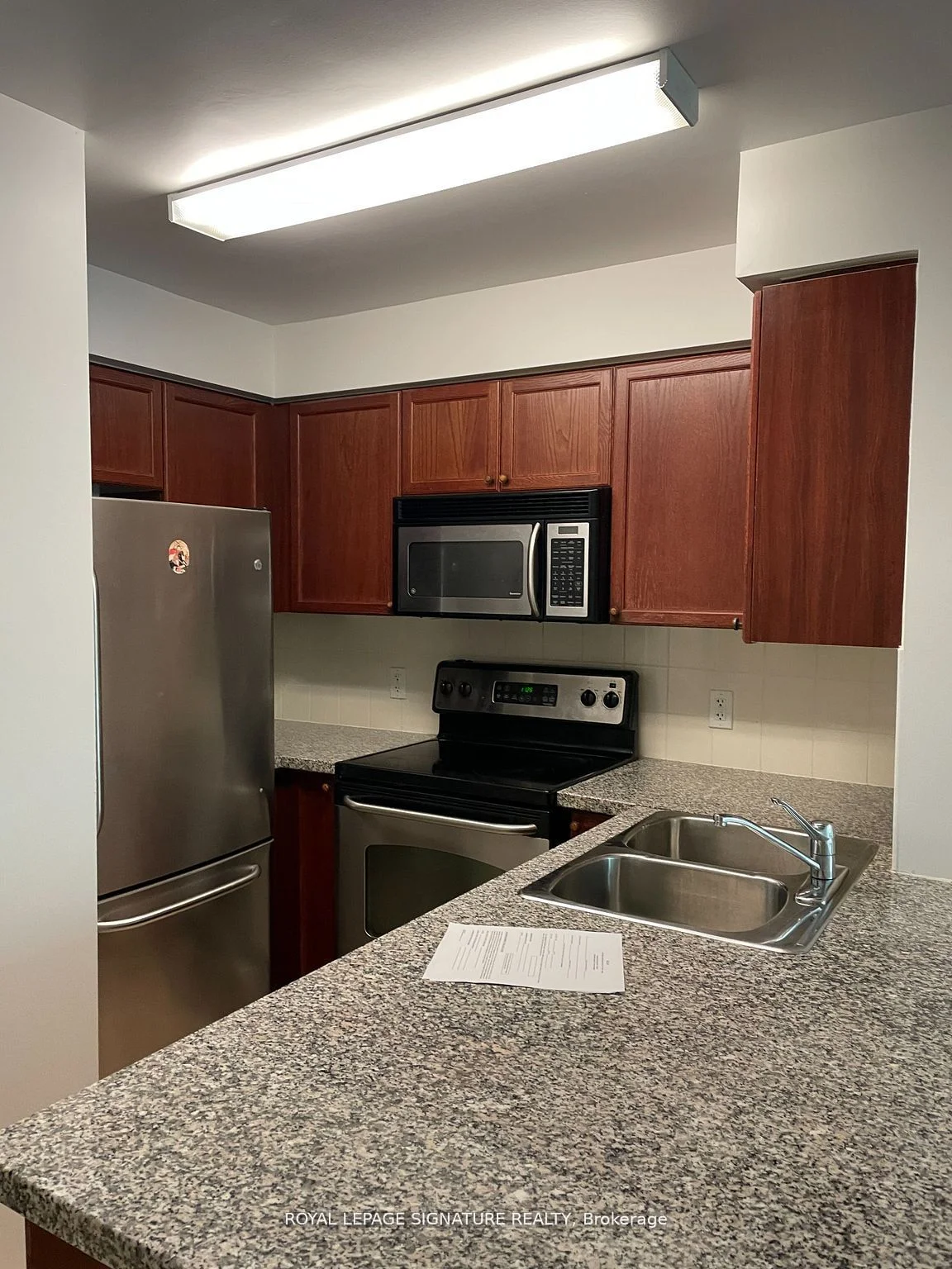 4889 Kimbermount Avenue 107, Mississauga, ON L5M 7R9