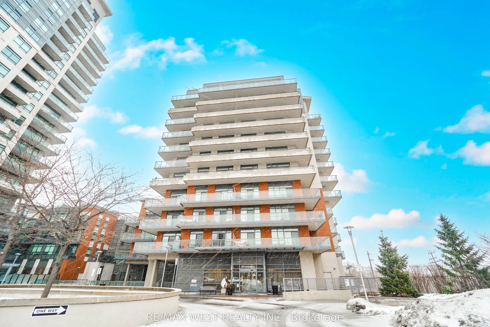 35 Fontenay Court 409, Toronto W08, On M9a 0c4
