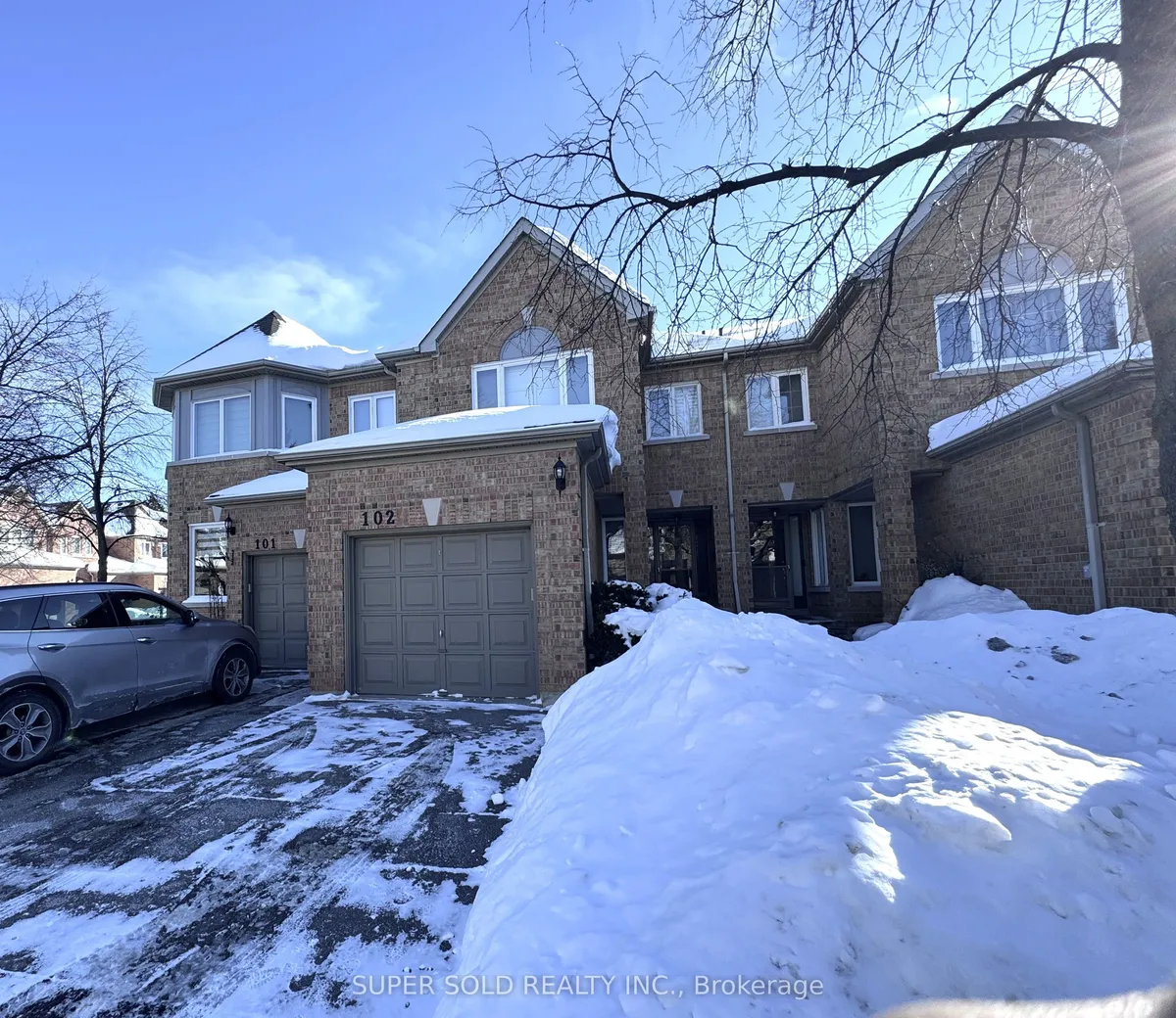 5230 Glen Erin Drive 102, Mississauga, ON L5M 5Z7