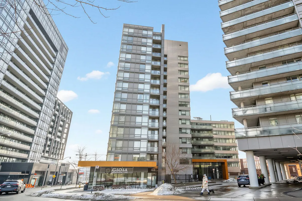 20 Joe Shuster Way 504, Toronto W01, ON M6K 0A3