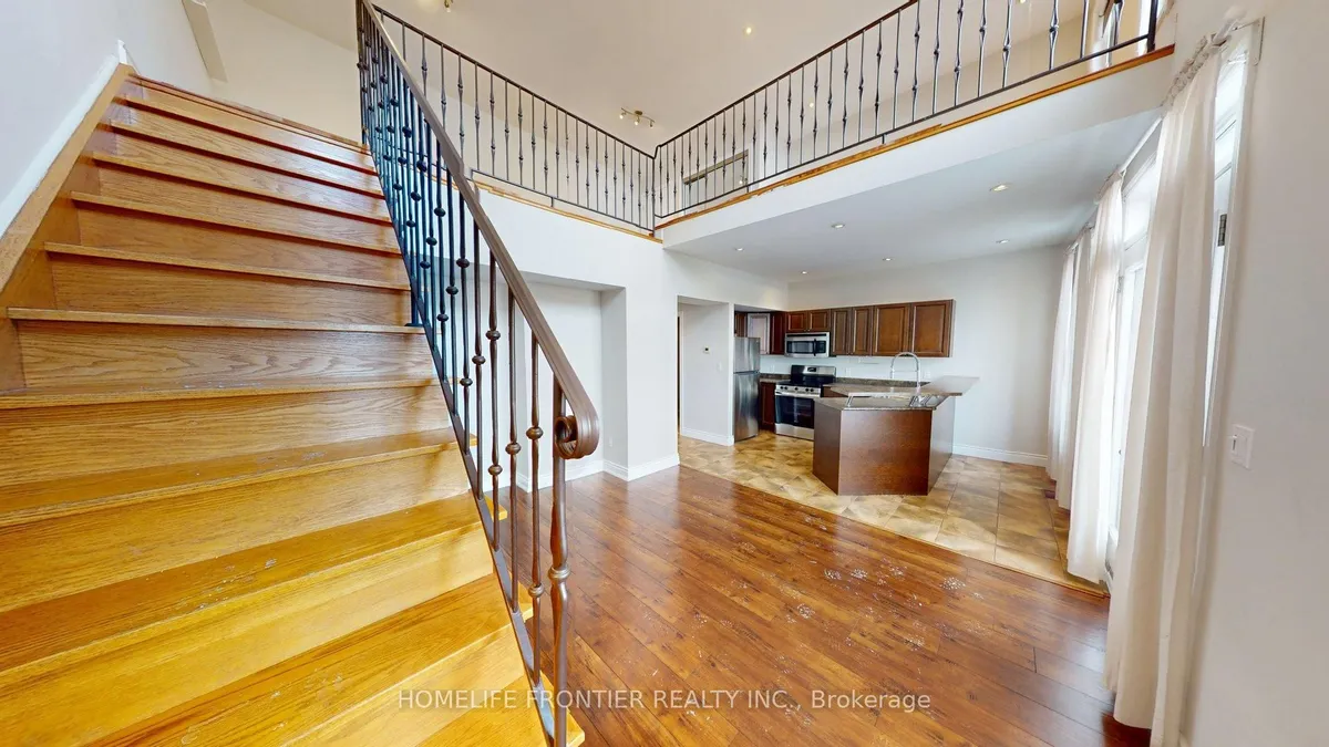3545 Lakeshore Boulevard W 103, Toronto W06, ON M8W 1P4