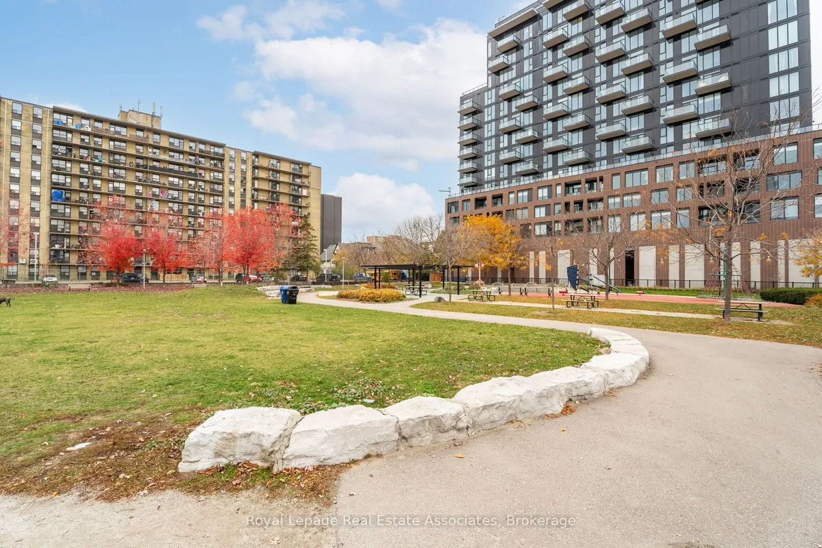 270 Dufferin Street 919, Toronto W01, On M6k 0h8