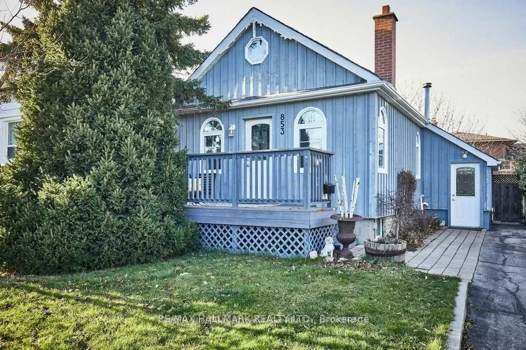 853 Fourth Street, Mississauga, ON L5E 1J7