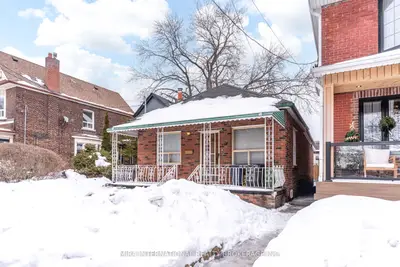 37 Ruskin Avenue, Toronto W02, ON M6P 3P7