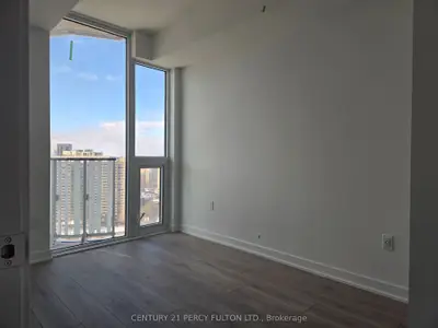 1 Fairview Road E 1905, Mississauga, ON L5A 4C6
