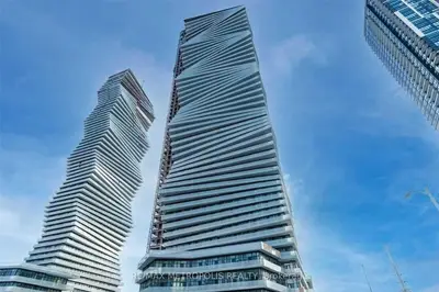3900 Confederation Parkway 1101, Mississauga, ON L5B 4M6